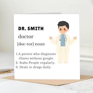 Une carte de médecin personnalisée permet de diagnostiquer sans Google et de poignarder les gens tous les jours, de vendre des médicaments de manière professionnelle