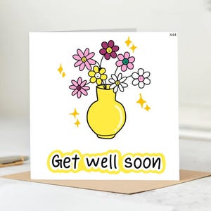 Tarjeta de &quot;Mejórate pronto&quot; con flores / Tarjeta con un bonito jarrón floral / Tarjeta para animarte / Tarjeta de apoyo para la recuperación / Tarjeta para sentirte mejor pronto