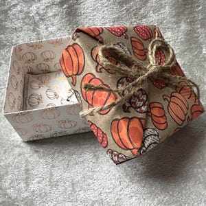 Autumn Pumpkin Origami Gift Box: Handmade Paper Box
