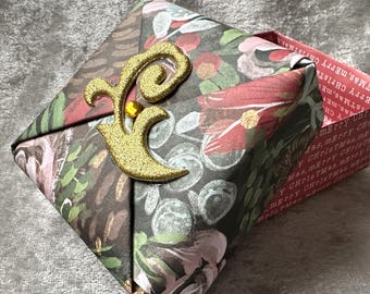 Weihnachtsblumenpapier Geschenkbox: Handgemachte kleine Geschenkverpackung