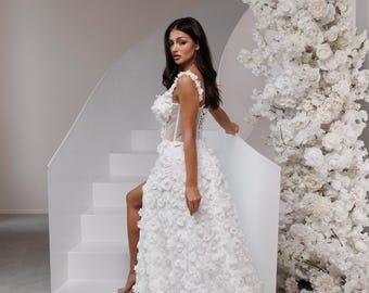 Handmade Ivory Wedding Dress: 3D Floral Appliqué Bridal Gown