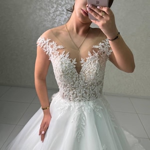 Elegant Illusion Lace Bodice Corset-back Bridal Gown with Buttoned Back & A‑Line Tulle Skirt