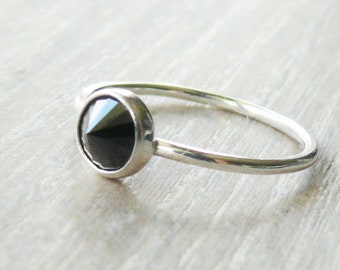 CZ Ring • Sterling Silber Zirkonia Ring • 925 Sterlingsilberring • Silver Stacking Ring • Edelstein stapelbar • Recycling-Silber Schwarz