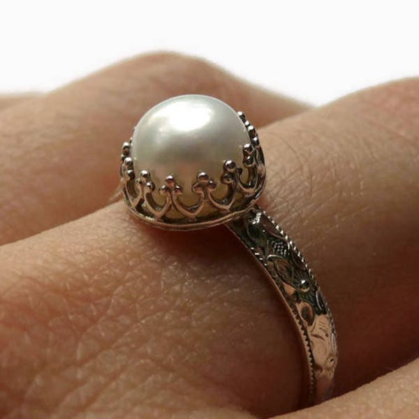 Sterling silver pearl ring 8 mm white pearl ring pearl solitaire ring silver gemstone ring sterling silver ring