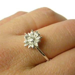 Silver sunflower ring Sterling silver flower ring silver stacking ring 925 Sterling silver ring nature sunflower jewelry
