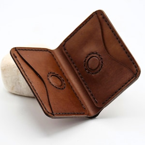 The Maglet – Cartera plegable de cuero hecha a mano / Cartera personalizada para hombre / Regalo con grabado personalizado / Tarjetero EDC delgado