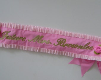 Bachelorette Sash,  Bride to Be sash,  Bachelorette Party, Hen Party- customize with any colors- adjustable