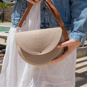 Petit sac à bandoulière fait main - Mini sac à main bohème moderne, sac en cordon de coton écologique - cadeau pour elle ou maman, sac à main minimaliste pour tous les jours pour femme
