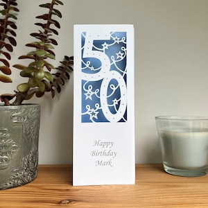 Tarjeta 3D desplegable personalizada para tu 50.º cumpleaños / TheCutBoxCrafts