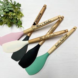 Custom Wooden Spatula, Engraved Spatula, Personalized Spatula, Baking Gifts, Wedding Bridal Shower Favors Spatula, Kitchen Utensils