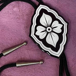 Western Floral Bolo Tie – Black and White Ornamental Tattoo Style Neckwear, Gothic Alternative Statement Accessory