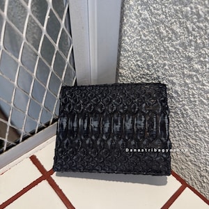Portefeuille à deux volets en cuir de python noir : portefeuilles fins en peau de serpent exotique
