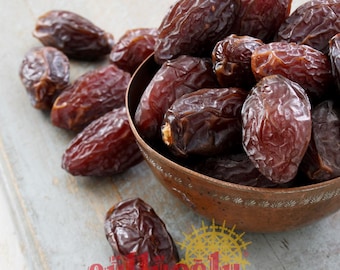 Güllüoğlu Mabroom Medina Dates, Arabian Medjool Dates