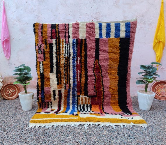 Handmade Berber Wool Rug: Béni Ouarain Style Moroccan Carpet