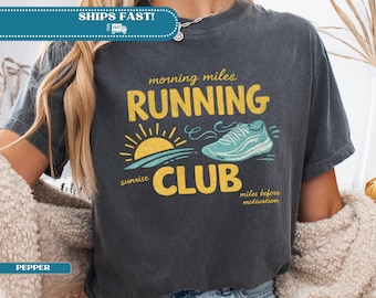 Camiseta del club de corredores Morning Miles, camiseta Sunrise Runner, camiseta Miles Before Motivation, camiseta para correr, regalo para corredores