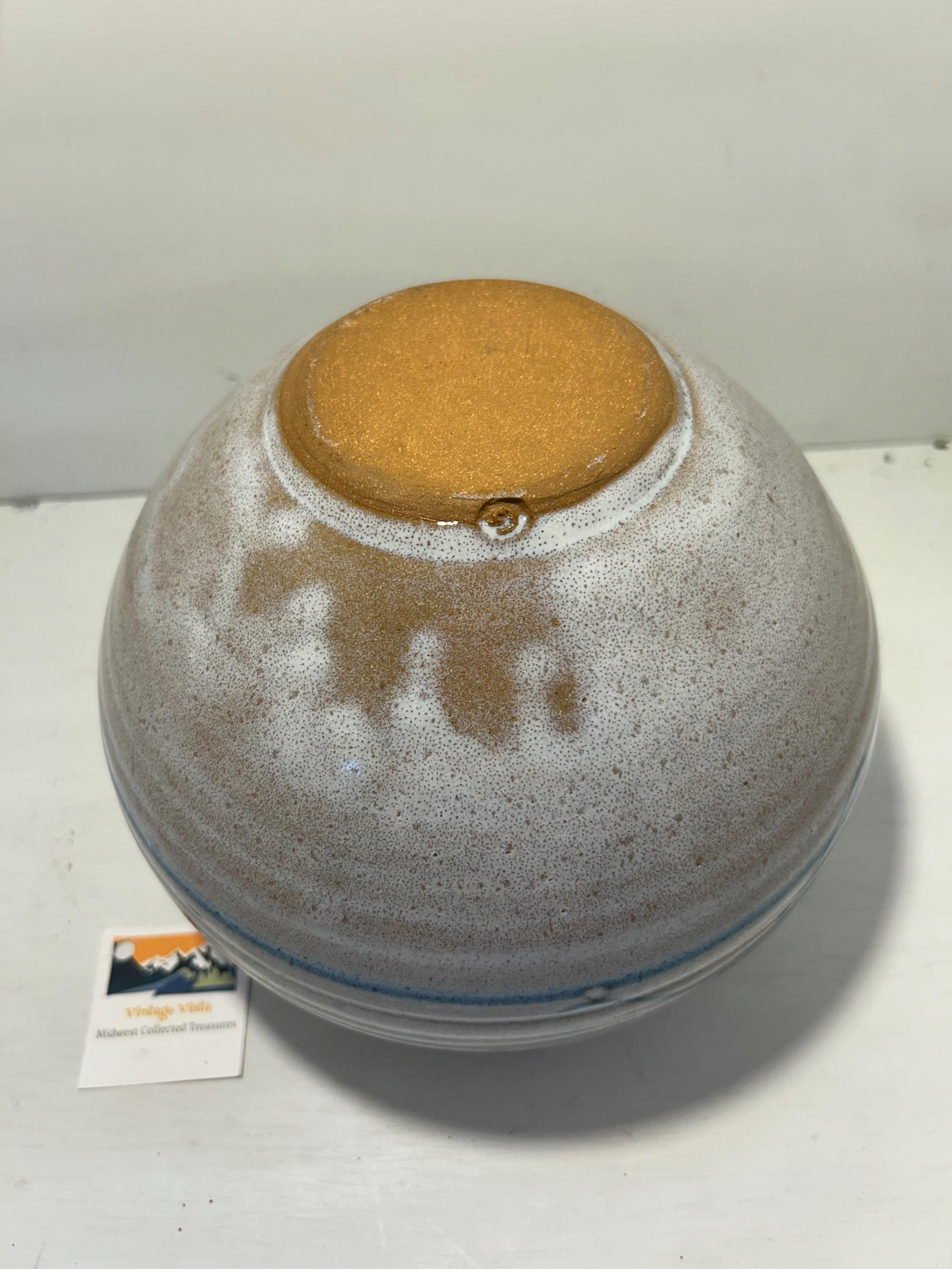 ハンドメイドスタジオ陶器花瓶 | ピンク、ブルー、ホワイトの釉薬