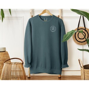 Embroidered Zion National Park Sweatshirt, Unisex Crewneck sweater, Outdoor Enthusiast Hoodie, Utah tshirt, Gift for Hiker Traveler, Nature
