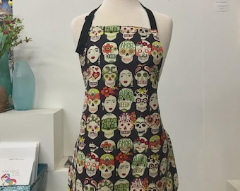 Reversible Unisex Apron: Frida Kahlo/Skull Print (Standard Length) for Crafting, Gardening, Art, Pottery, Cooking & More!