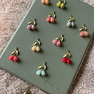 Spring Flower Dust Plug Charms for E-Readers | Kindle Charm | Iphone | Ipad | Micro USB | USB-C