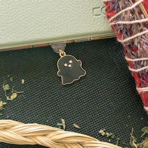 Cute Ghost Dust Plug Charms for E-Readers | Kindle Charm | Iphone | Ipad | Micro USB | USB-C