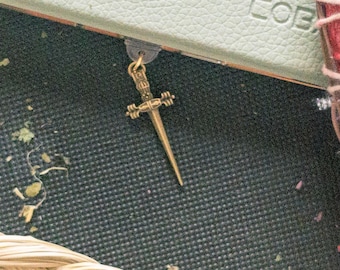 Breloques anti-poussière grande épée pour liseuses | Charm Kindle | iPhone | iPad | Micro-USB | USB-C