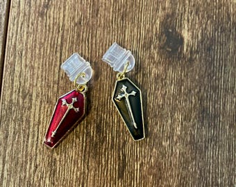 Gothic Sarg Dust Plug Anhänger für E-Reader | Kindle Anhänger | Iphone | Ipad | Micro USB | USB-C
