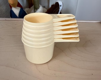 Vintage Tupperware Measuring Cups