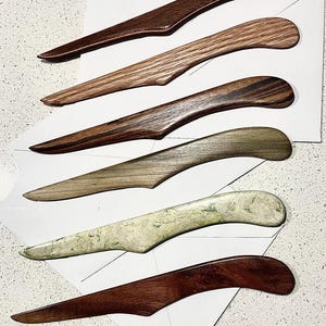 Abrecartas de madera hecho a mano: único, elegante y funcional