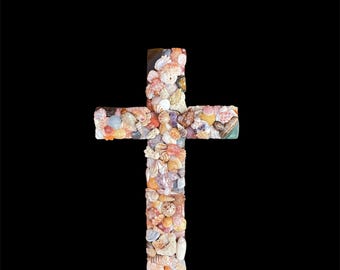 Seashell Cross Wall Decor – Handmade Beach-Themed Christian Home Accent
