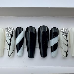 Black and White Press On Nails