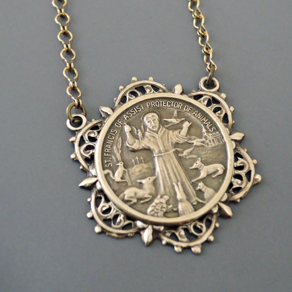 Vintage Jewelry - Vintage Necklace - Saint Francis necklace - Brass Necklace - Religious jewelry - Catholic necklace - handmade jewelry