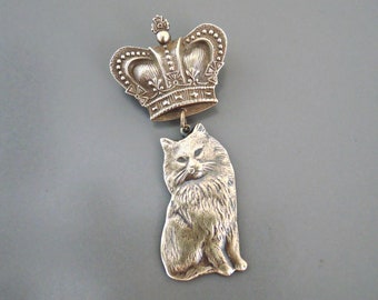 Vintage Jewelry - Vintage Brooch - Cat jewelry - Queen Kitty Brooch - Cat Pin - Brass Jewelry - Chloes Vintage handmade jewelry