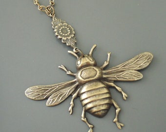 Vintage Jewelry - Vintage Necklace - Bee Necklace - Brass Necklace - Honey Bee Jewelry - Chloe's Vintage Handmade Necklace