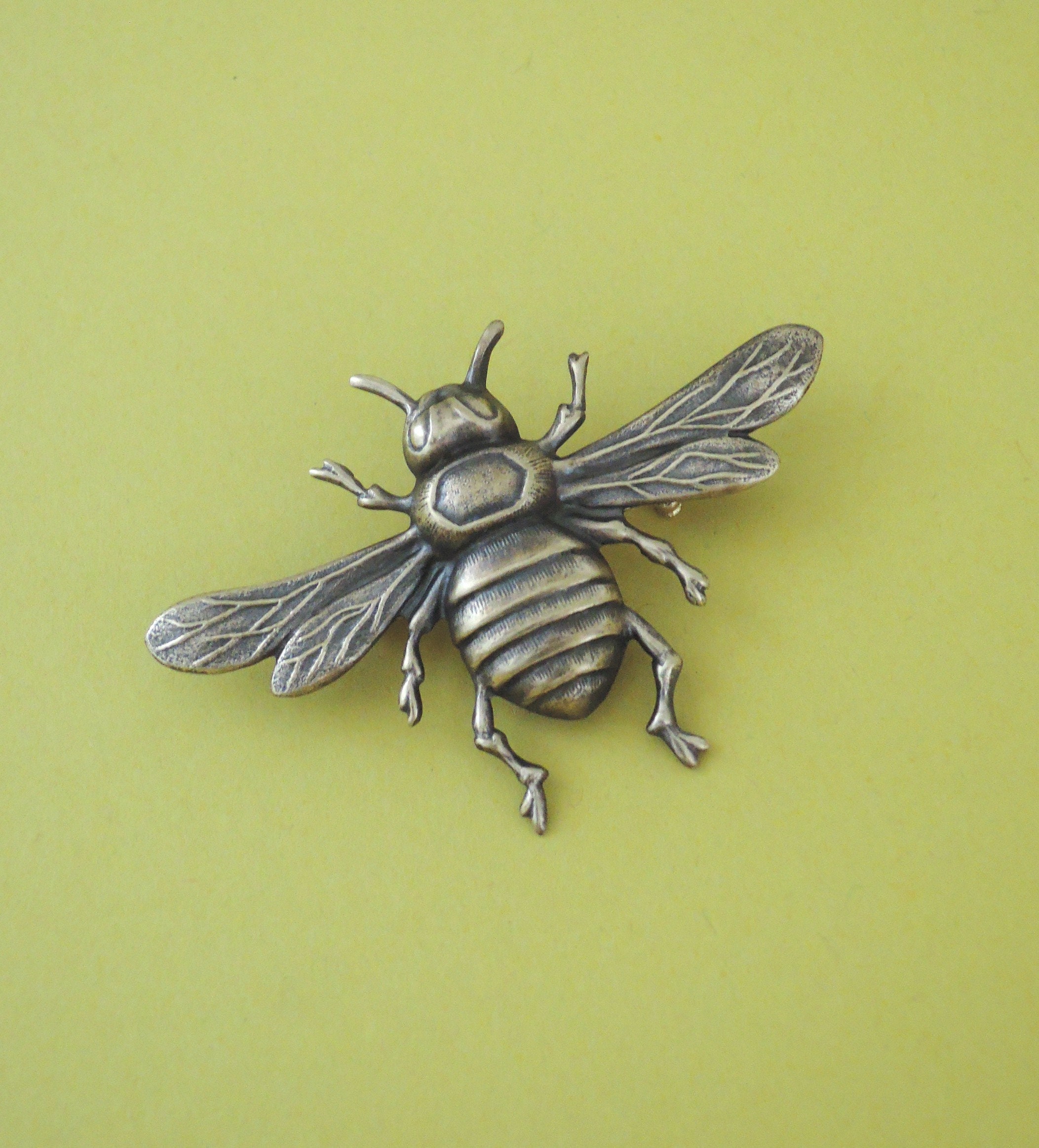 Vintage Jewelry - Vintage Brooch - Bee Jewelry - Bee Brooch