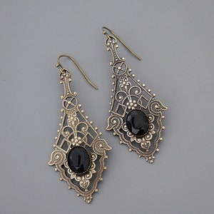 Vintage Jewelry - Vintage Earrings - Art Nouveau Drop Earrings - Black Stone  Earrings - Filigree Earrings - Brass Earrings - handmade