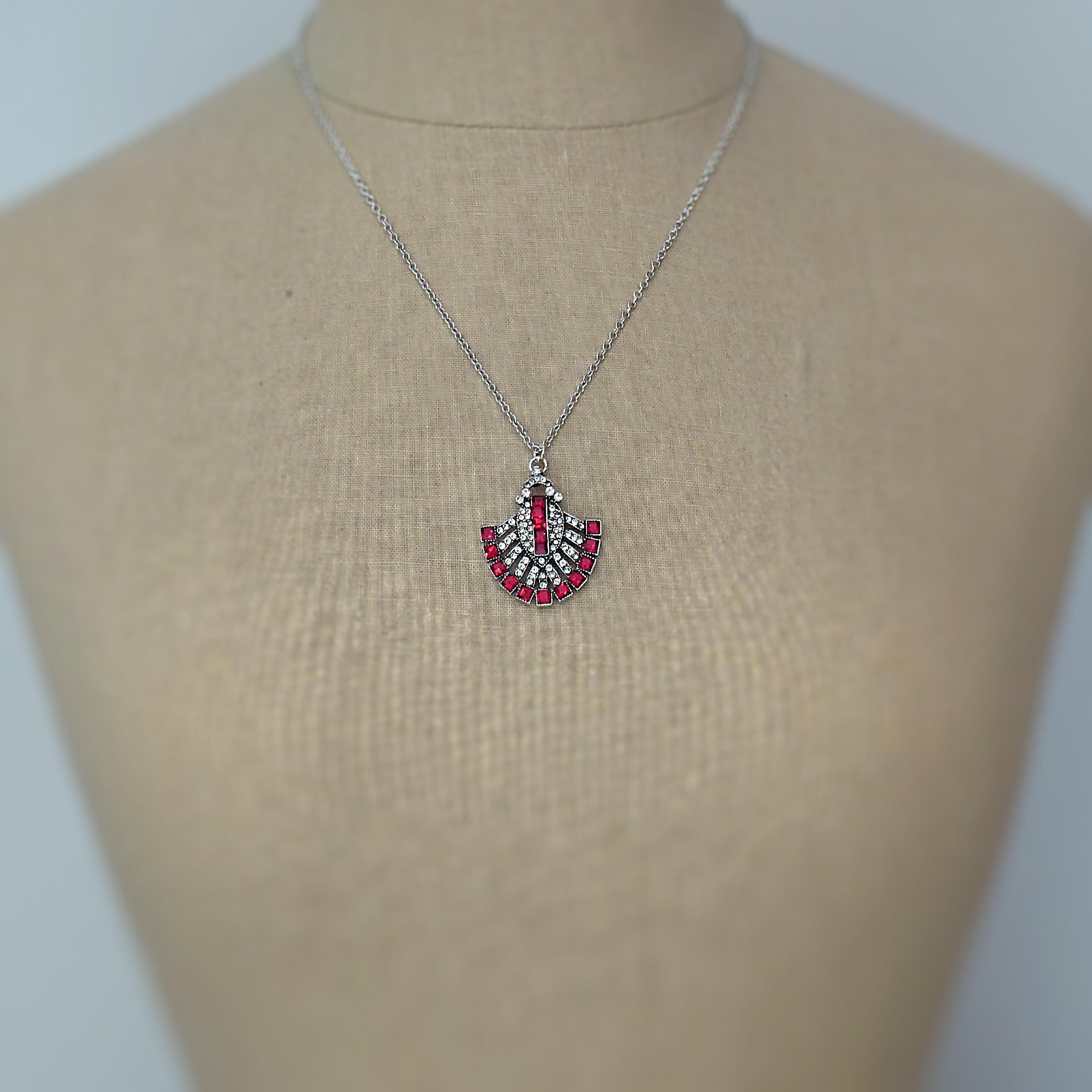Pendentif Argent Cristal Rouge Rubis Facetté Vintage - Bijou Fantaisie, état Impeccable