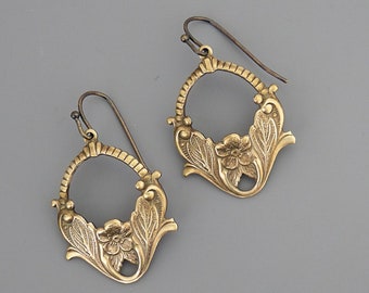 Vintage Jewelry - Vintage Earrings - Floral Earrings - Art Nouveau Earrings - Brass Earrings - Cute Earrings - Chloe's Vintage Jewelry