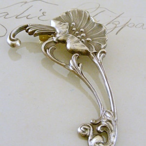 Vintage Jewelry - Vintage Brooch - Art Nouveau Jewelry - Poppy Jewelry - Vintage Brass Jewelry - Coat Pin - handmade jewelry