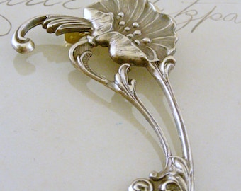 Vintage Art Nouveau Poppy Brooch – U.S. Brass Coat Pin