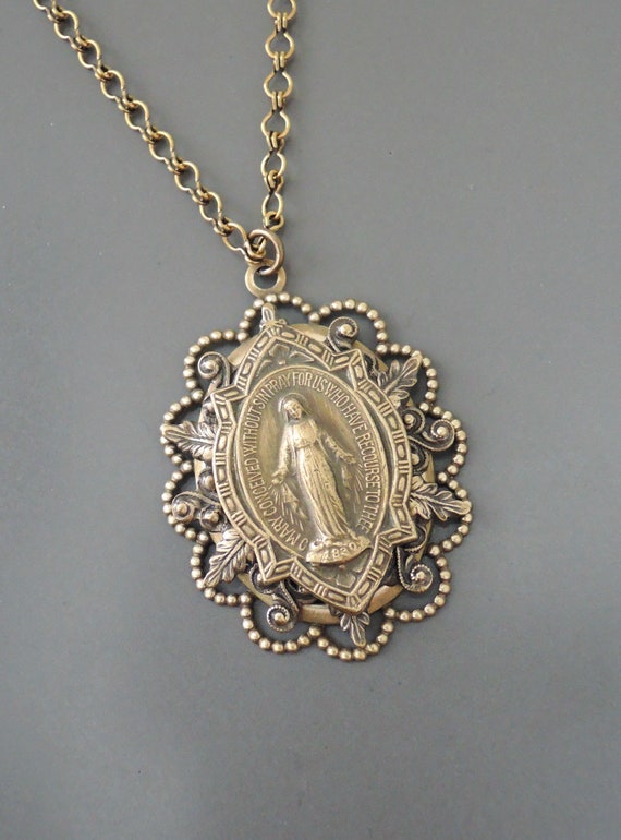 Unisex Catholic Virgin Mary Necklace Vintage Religious Faith - Temu