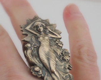 Art Nouveau Brass Ring: Adjustable Floral Statement Jewelry