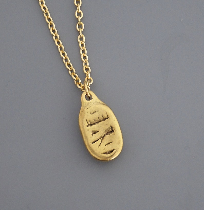 Vintage Jewelry Gold Necklace Scarab Necklace Insect Jewelry Egyptian Jewelry Chloe's Vintage jewelry image 3