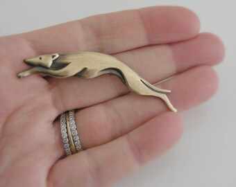 Broche lévrier vintage en laiton - Bijoux pour chien - France Broche lévrier vintage en laiton - Bijoux pour chien - France