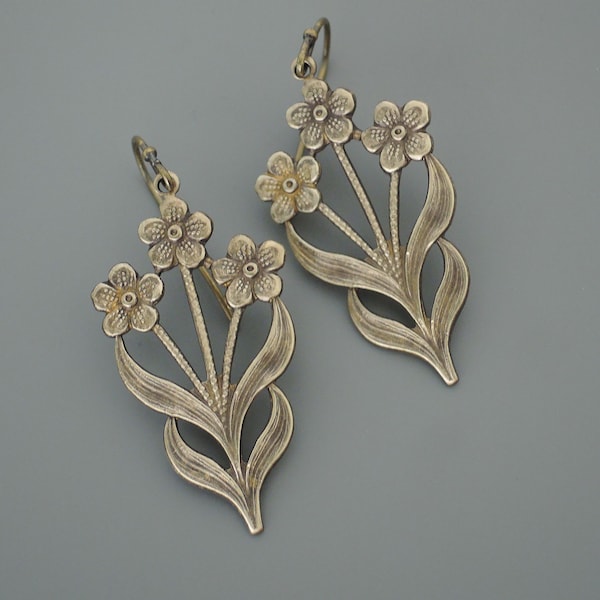 Vintage Jewelry - Vintage Earrings - Forget Me Not Flower Earrings - Brass Earrings - Cute Earrings - Chloe's Vintage Handmade Jewelry