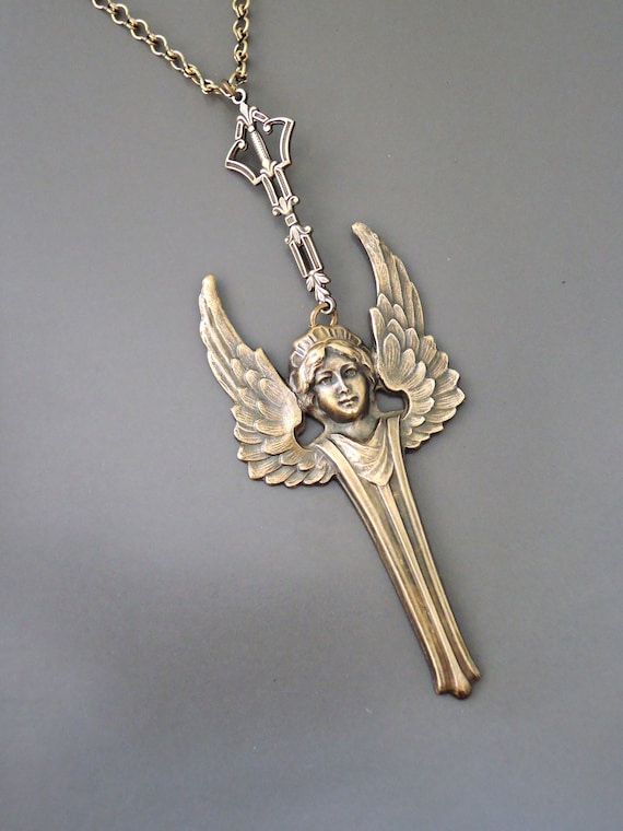 Chloe's vintage jewelry discount