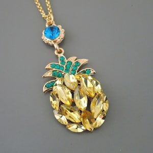 Vintage Jewelry - Vintage Inspired Jewelry - Pineapple Necklace - Gold Necklace - Yellow Necklace - Chrystal Necklace - Tropical Necklace