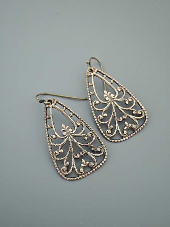Vintage Brass Filigree Earrings: Art Nouveau Bridal Jewelry