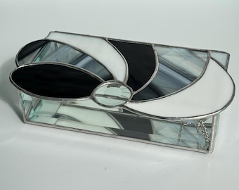 Black and White Stained Glass Jewelry Box: Circle Bevel Lid