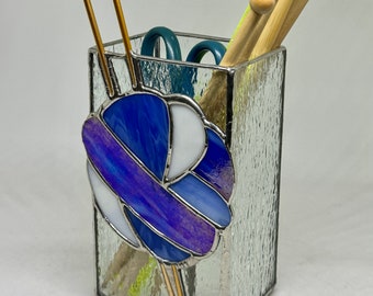 Knitting needle vase, stained glass knit, knitting needle holder, gift for knitter, blue glass, cobalt blue glass, ombre yarn, fiber fan