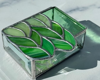 Kelly green ombre stained glass: knit-inspired trinket box